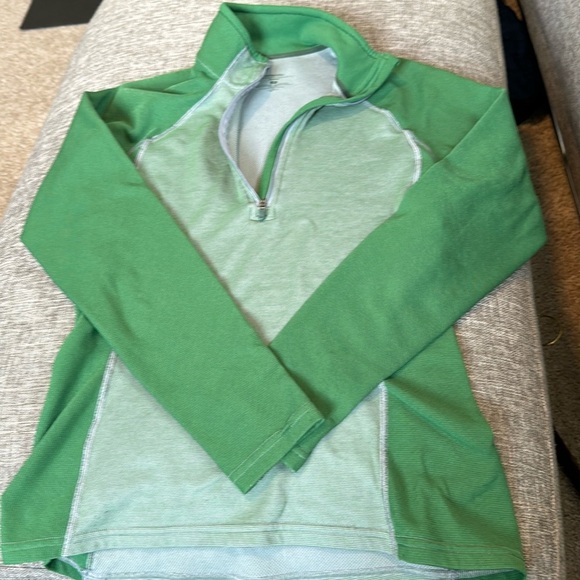 Patagonia green half zip top - Picture 1 of 8
